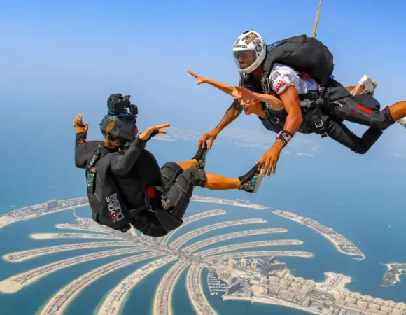 Dubai: Tandem Skydive Experience at The Palm